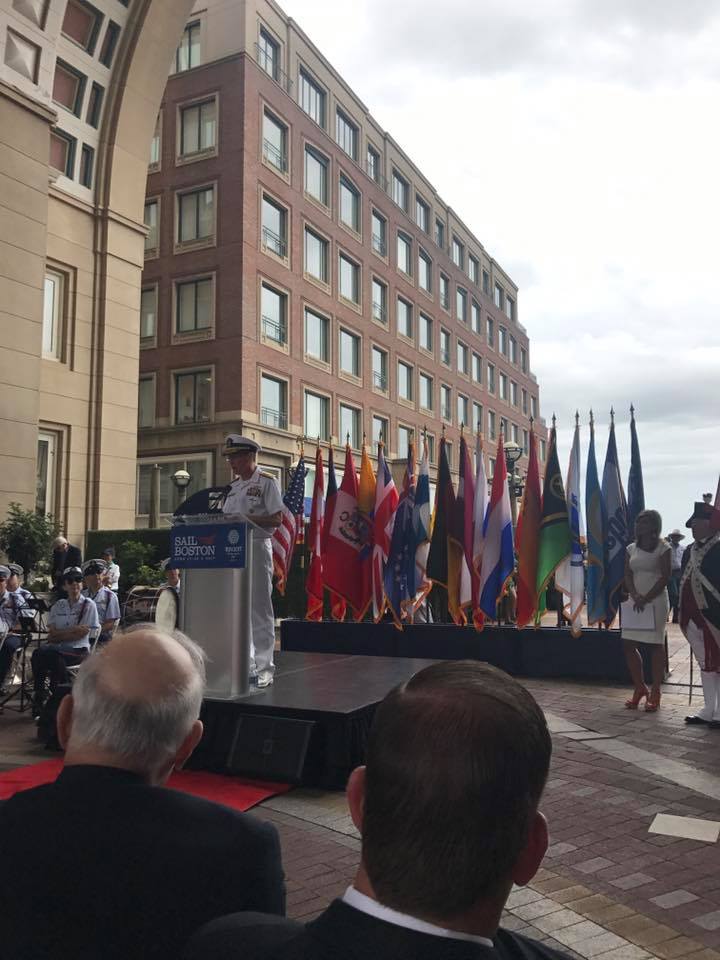 cecuboston's tweet photo. Orgullosa de ver nuestro tricolor en la inauguración de #SailBoston2017 #AllYouNeedIsEcuador #besgua
#ecuatorianosenmassachusetts
#baeguayas https://t.co/x8HamiTZoD