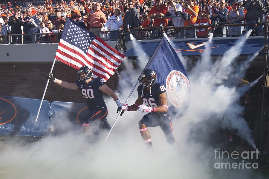 billykemp_4's tweet photo. Blessed to receive a full scholarship from the University of Virginia #GoHoos 🔶🔷#TeamCLO4Ever #LongLiveDmac https://t.co/VauJvSgEq9