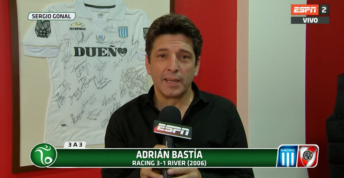 ESPNFutbolClub's tweet photo. #Ahora, en #ESPNFC, por ESPN 2 o @ESPNPLAY.
¡Juanjo Borrelli y Sergio Gonal armaron el #FC3a3 de River vs. Racing! https://t.co/DRkH0IeaQd