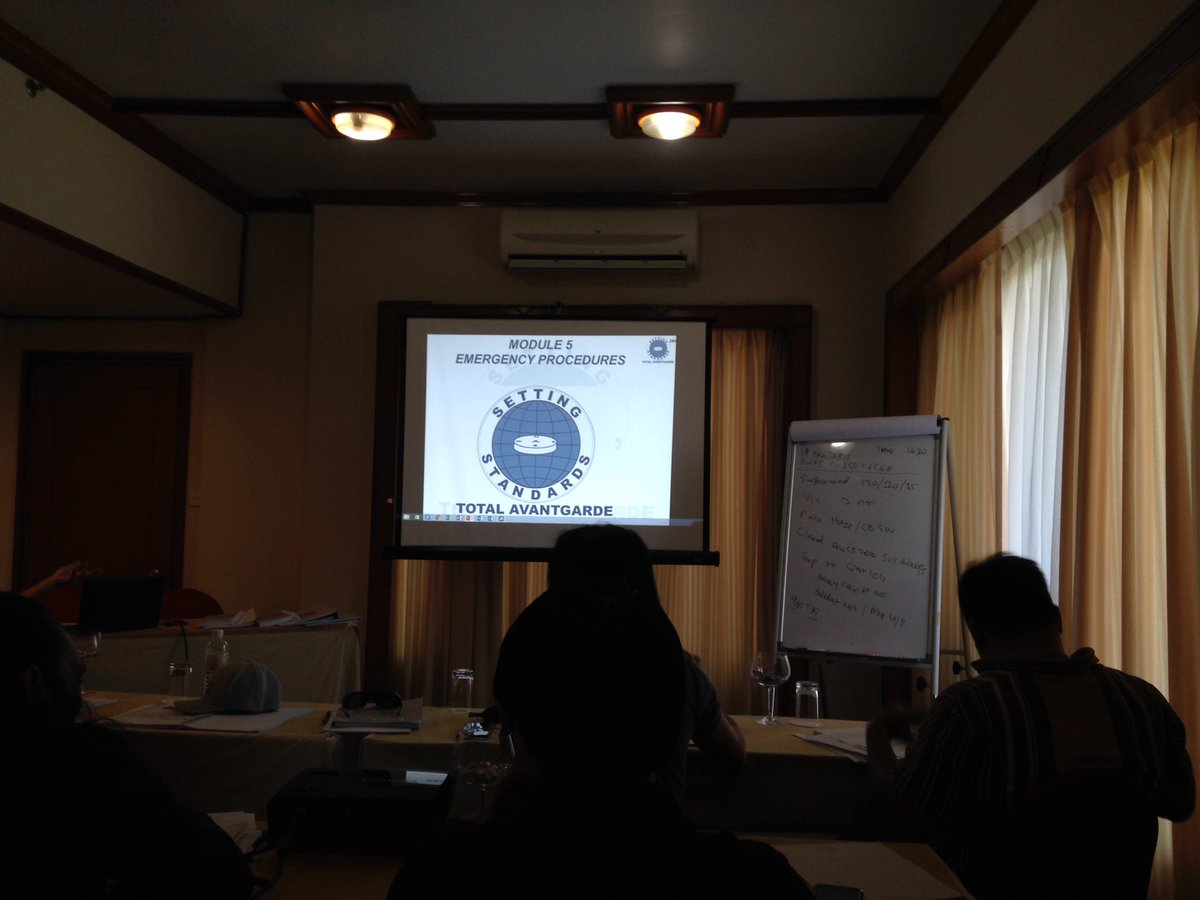 nidleline's tweet photo. 2nd day HLO with @capt.wan #total.avantgarde @dorsett #labuan https://t.co/pbGPX0NC0R