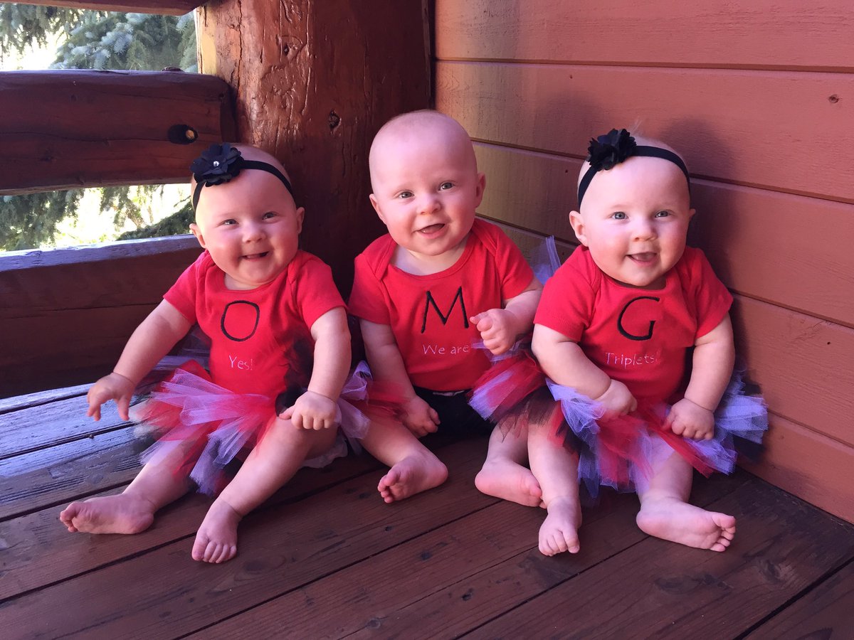 meldray's tweet photo. @TheEllenShow Charlie, Rylie, and Cash say Hi ❤️ https://t.co/bFEv1TOxXT