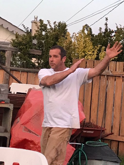 WeRateDads's tweet photo. This dad is reliving his days as a male cheerleader.
8.9/10 he's got spirit https://t.co/hzmuQSnc6i