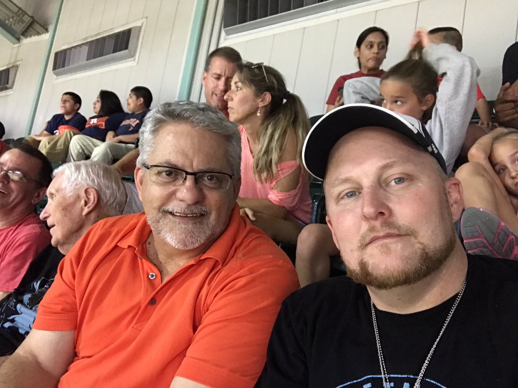 westwind12_andy's tweet photo. @themixjns #MetMen https://t.co/XHrcg1wdEe