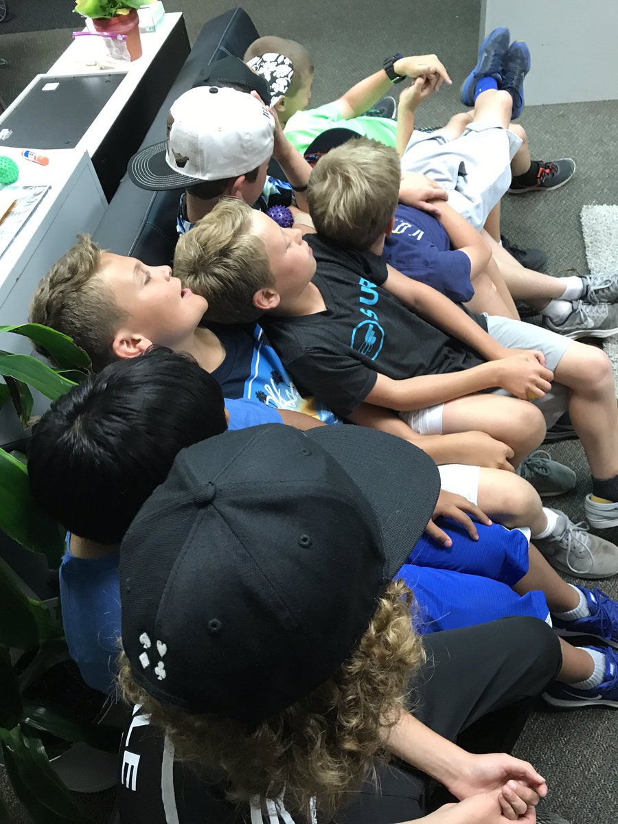 RoderickGayta's tweet image. These boys became brothers this year. These girls became sisters. Already miss them all! #sbsdedu #sbsdssf