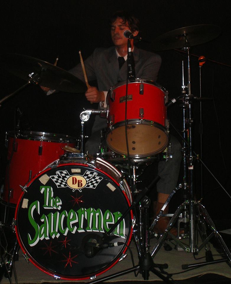 Then  there was that one time in 2006 Gotye from The Basics used The  Saucermen's drums at a show. Yep, somebody  that we used to know!