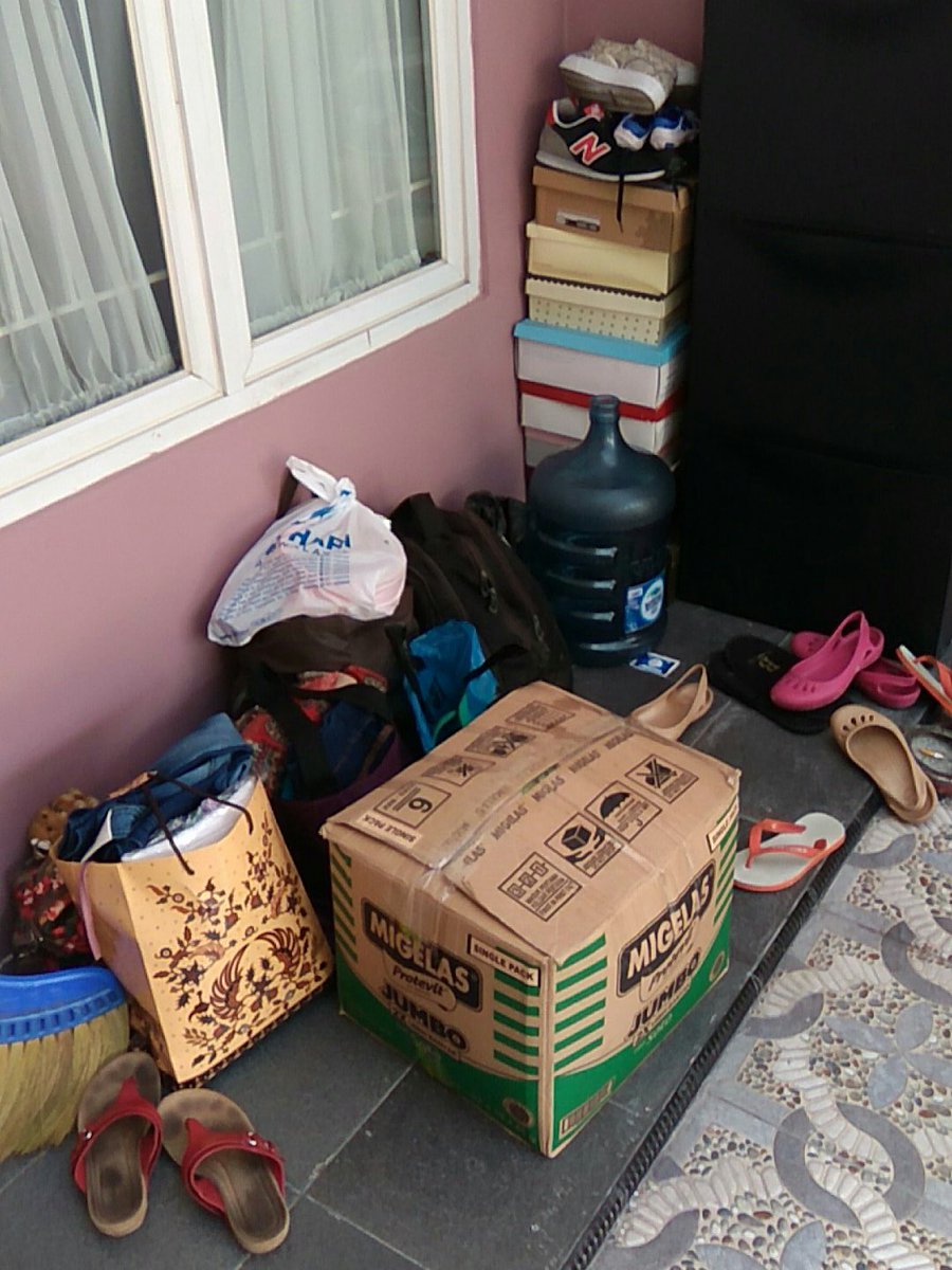 Ritual mudik th ini diawali dengan mudiknya ART a.k si Bude ke wonosobo..ati ati di jalan Bude <a href="/pulkam/">pulkam</a> <a href="/PantauMudik/">Pantau Mudik</a>