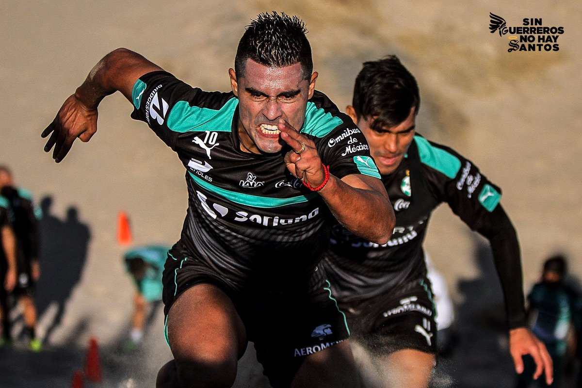 ClubSantos's tweet photo. 🎶 Venciendo al desierto, ¡Santos a ganar! 🎶
#SinGuerrerosNoHaySantos 👊 https://t.co/EwMpFDNoMk