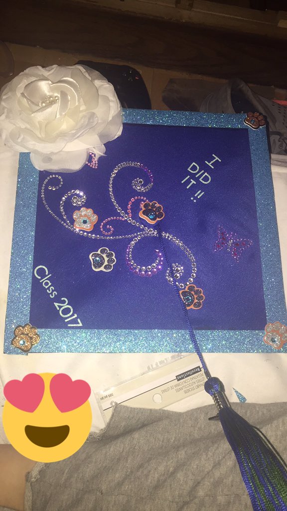 Done with my cap!!! Graduating tomorrow morning!! Class 20k7 😍👨‍🎓💕🎓😘💜