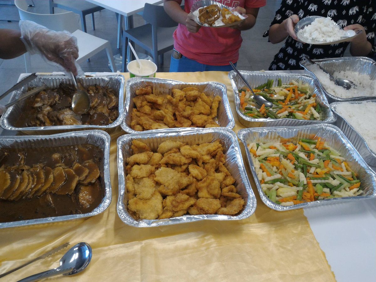 DEVCONPH's tweet photo. Lunch is now served here at the #Unity3DCodeCamp
#DevConPH https://t.co/6DpJvowVj8