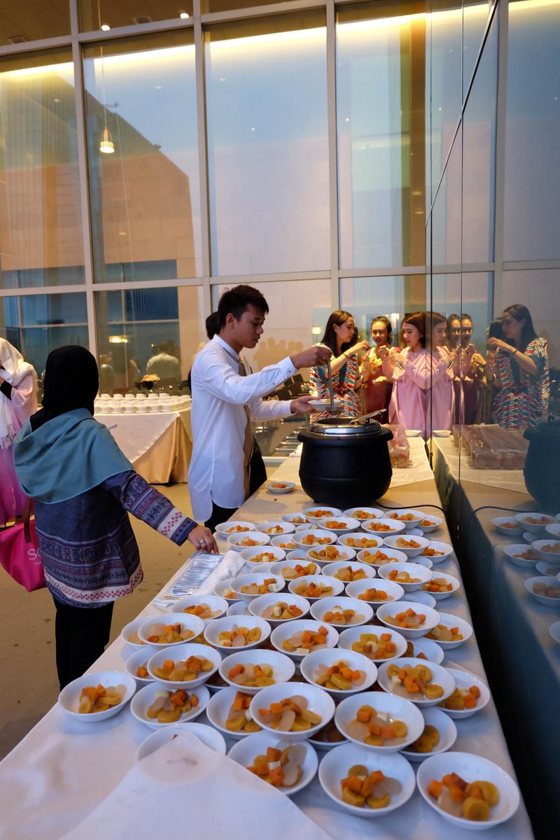 marqueeoffices's tweet photo. On Wednesday,14 June 2017,we had ‘Buka Puasa Bersama/Break Fasting’ with  whole employee.We would like to thank everyone who join the event. https://t.co/CNJdCCmn68