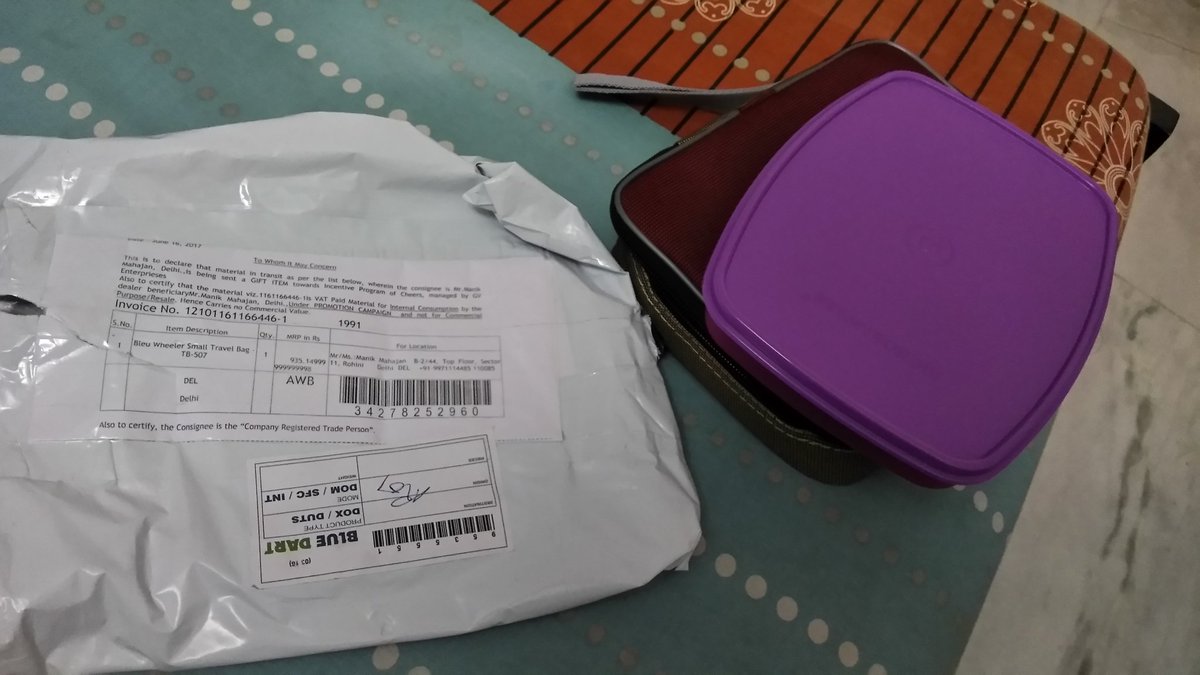 manikmahajan13's tweet photo. Redeemed #JetMiles for a wheeled travel bag and they have sent me Signoraware Lunch box!! Pls get it corrected...
@jetairways https://t.co/U1VI1I8ef1