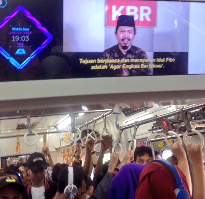 Candra Malik tweet media