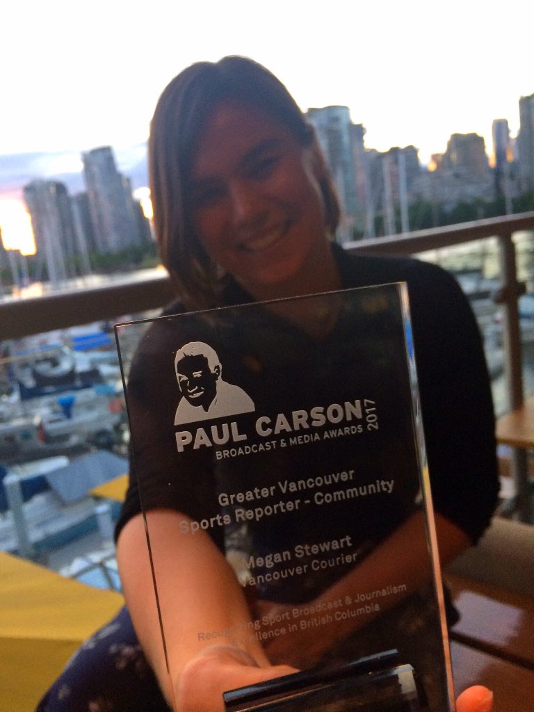 AndreaWoo's tweet photo. @CarsonAwards @jodyvance @CBCLarsen @bevewake Annnd @MHStewart wins best community sports reporter at the @CarsonAwards #Carsonis https://t.co/rMDRQwkWsK