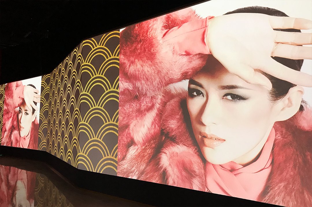 APAXEVENT's tweet photo. On June 16th, 2017, #VogueFilm premiere launch party took place in Shanghai, created by APAX. #apaxevents #YangMi #LiYiFeng #ZhangZiYi https://t.co/3vVPHjqVlv