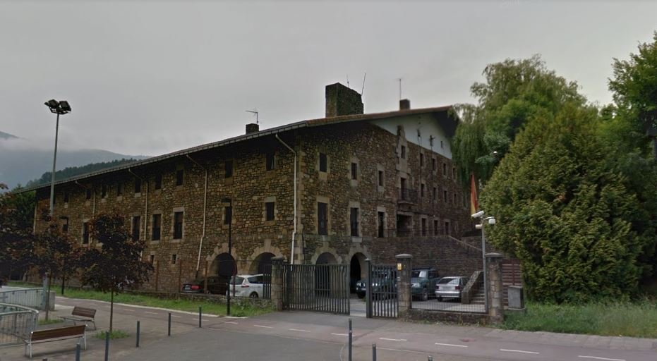 Apoya a los guardias civiles de #Oñate y a sus familias frente a los intransigentes
Hagamos TT  #YoSoyGuardiaCivilDeOñate

#NoNosVamosAir