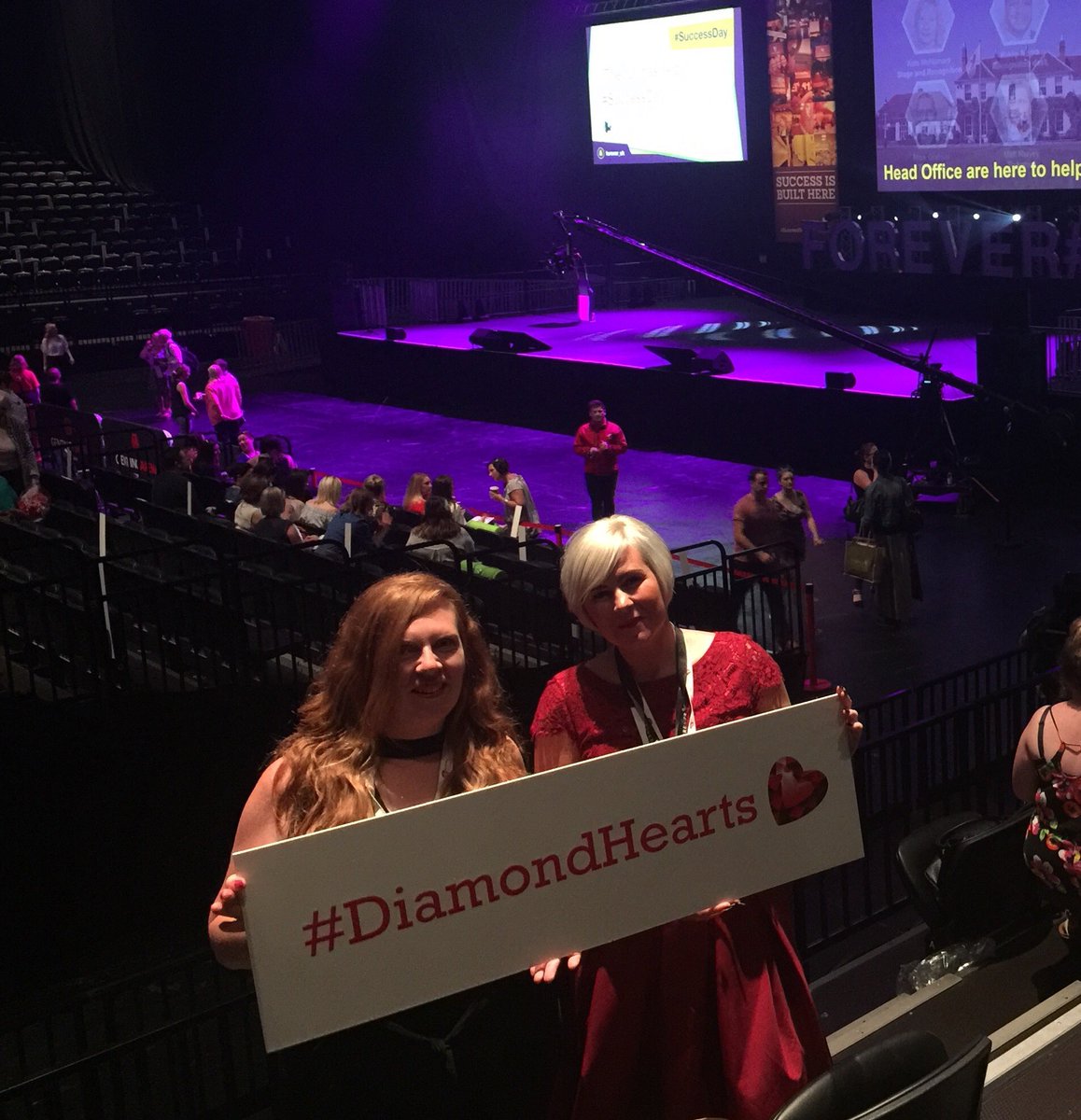 samcamsocial's tweet photo. Really excited to be sharing with Laura her first #SuccessDay. Love working with her to earn an additional income #DiamondHearts #Extra350 https://t.co/ai6VpSx8kg