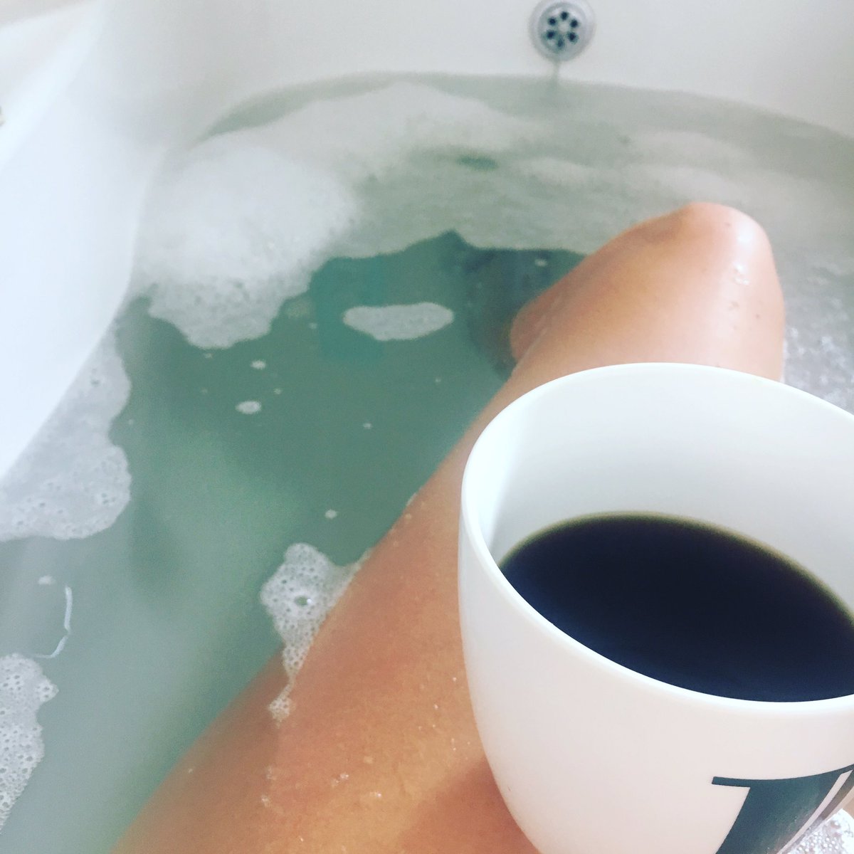 It's a skinny coffee kinda morning! #skinnycoffee #skinnycoffeeclub #skinnycoffeebabes <a href="/Skinnycoffeclub/">Skinnycoffeeclub</a>