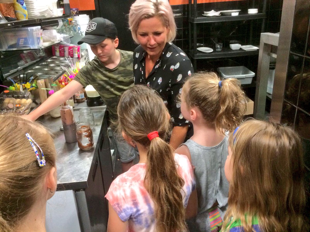 Roefelen bij Oakwood Grill in #Veldhoven! 👍 @RoefelVeldhoven