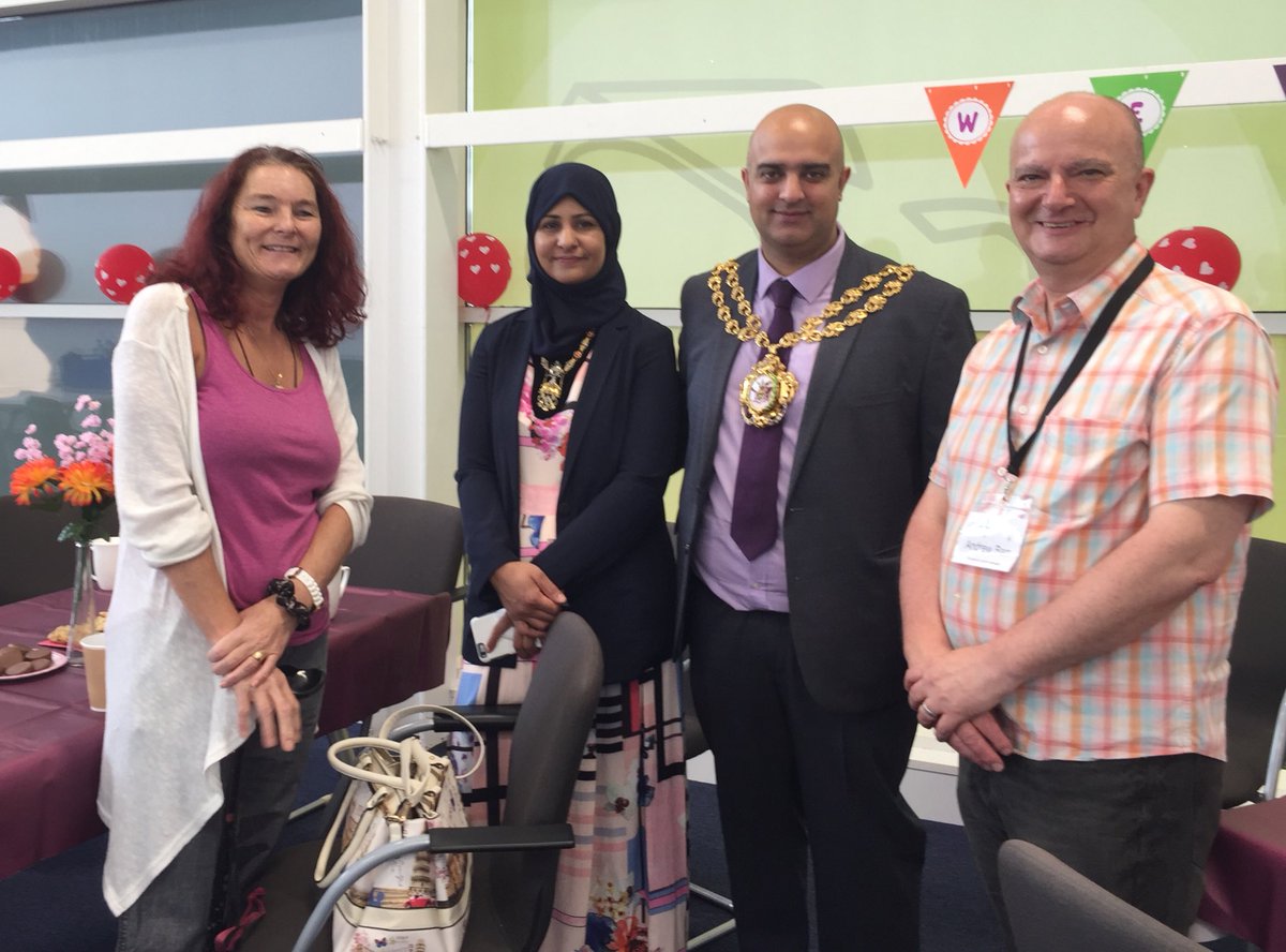 Great to be <a href="/TescoFailsworth/">Tesco Failsworth</a> with <a href="/OldhamCouncil/">Oldham Council</a> Mayor for the Great Get together #thegreatgettogether