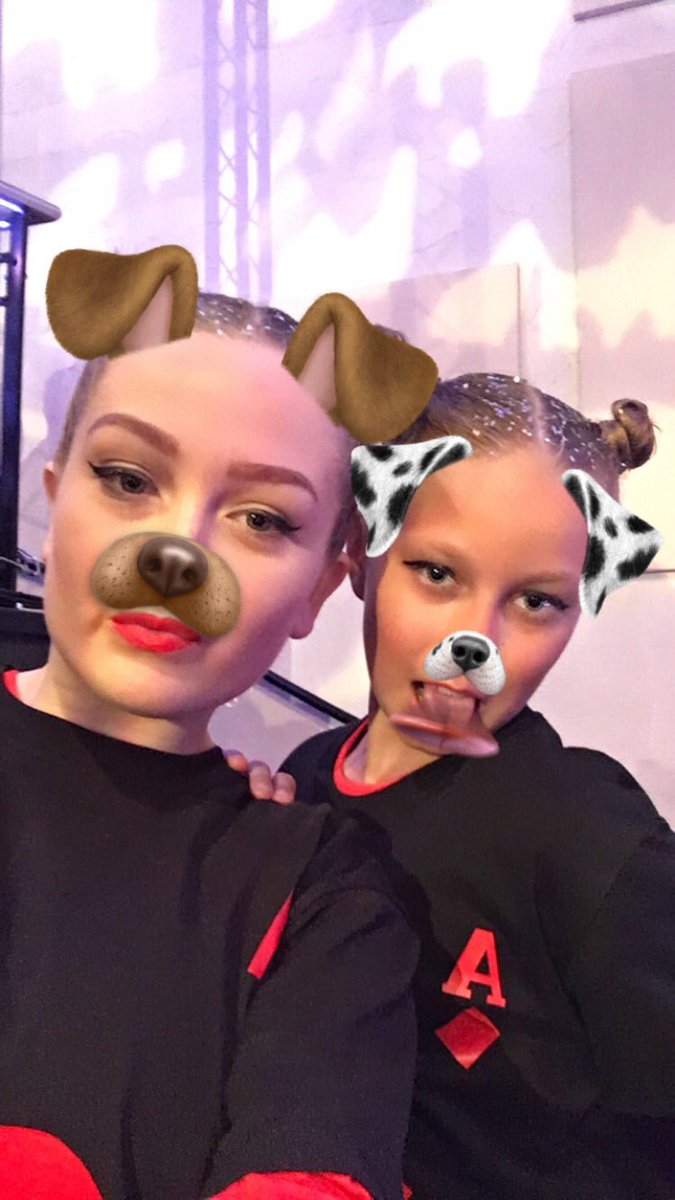 MacyJade_xx's tweet photo. @DanceCaper #studio79 #dancecaper wonderland❤️♥️♠️♦️❤️ https://t.co/ZNVWb1FCQG