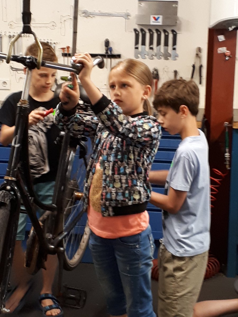 @RoefelVeldhoven voor de laatste keer roefelen vandaag...zo jammer!