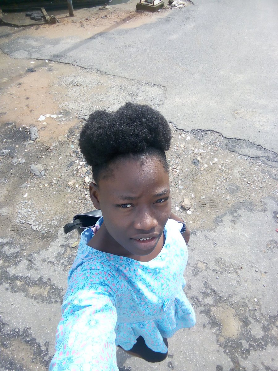 thetemiolarinde's tweet image. Setting out for a new day. #victory on my mind. Going for the final meetup #AndelaALC17 #femaleprogrammer #womenintech