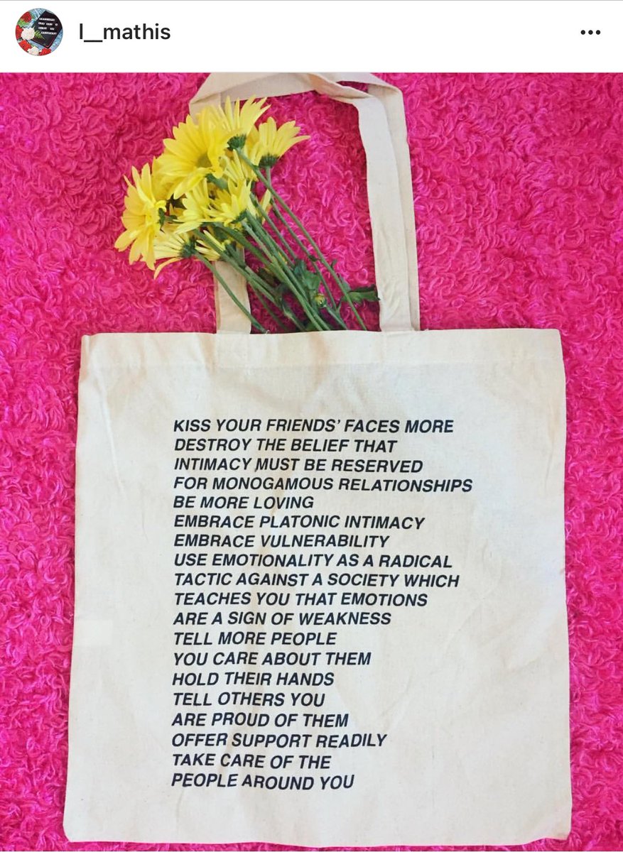 paulaGlezC's tweet photo. Using radical softness to make this crazy world a kinder place 🖤🌷#LoraMathis https://t.co/RsAIJkzIUY