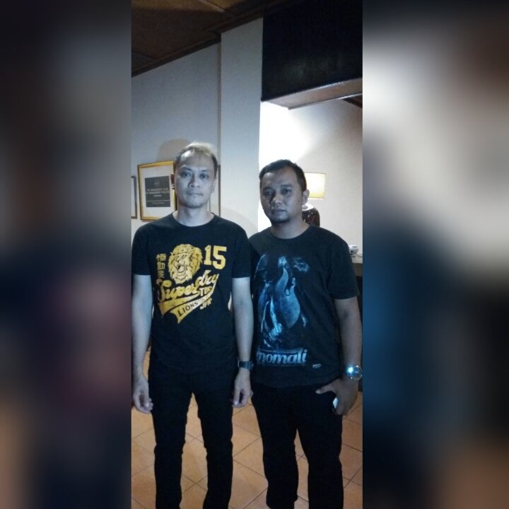 Happy milad Mr <a href="/glamfather/">andra ramadhan</a>  Andra Ramadhan,Sehat terus dan selalu sukses bareng <a href="/ABackBone/">Andra & the BackBone</a>  &amp; <a href="/DE19WA/">Dewa19</a> \m/