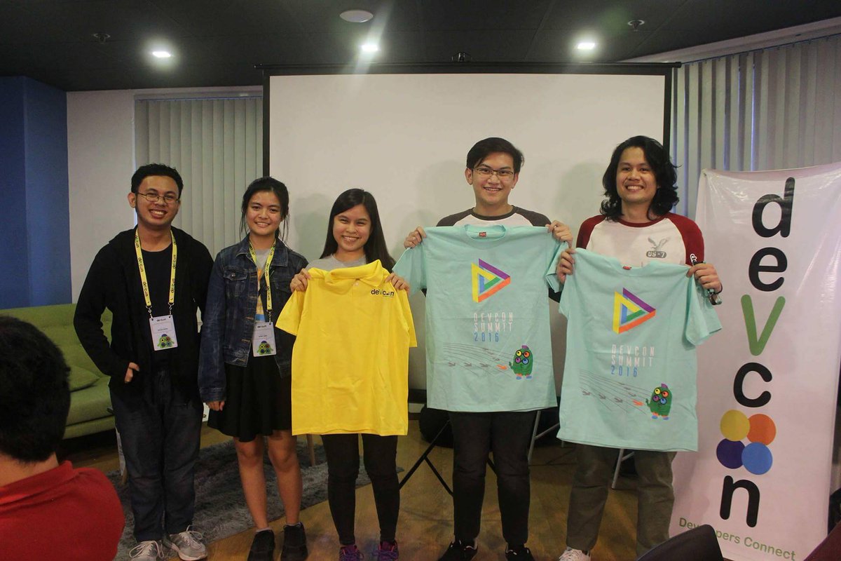 DEVCONPH's tweet photo. Hackathon winners, everyone! #DevConPH #UnrealCodeCamp https://t.co/sP6Usm8jZ3