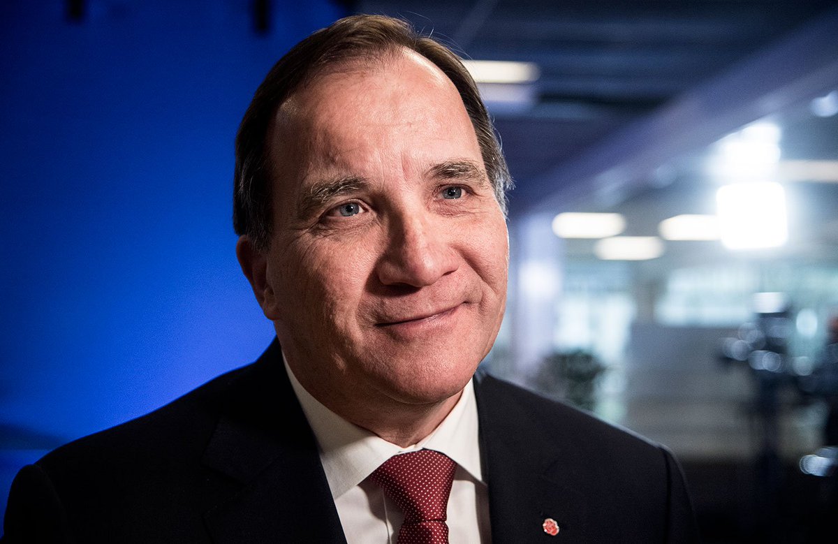 Aftonbladet's tweet photo. S ökar mest av alla partier – nu är gapet mellan blocken nästan utraderat, enligt Aftonbladet/Inizios nya mätning
https://t.co/HIjY8yQiCc https://t.co/JoHIOZ4hDu