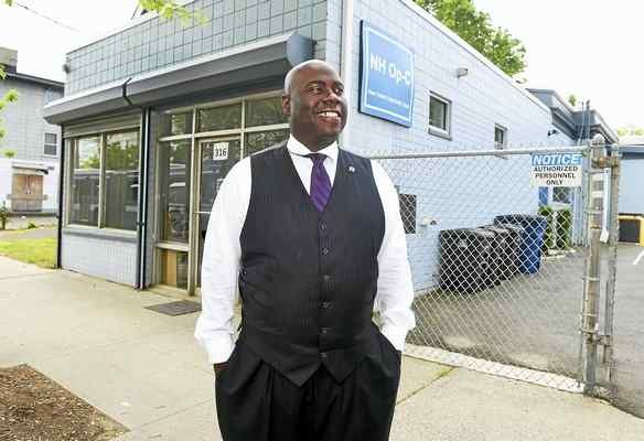 Prison_Health's tweet photo. New Haven program helps with challenges of returning to city after prison https://t.co/AYqB8gqlNP MT @Shahid_Akarim https://t.co/4aGPBgyJ5m