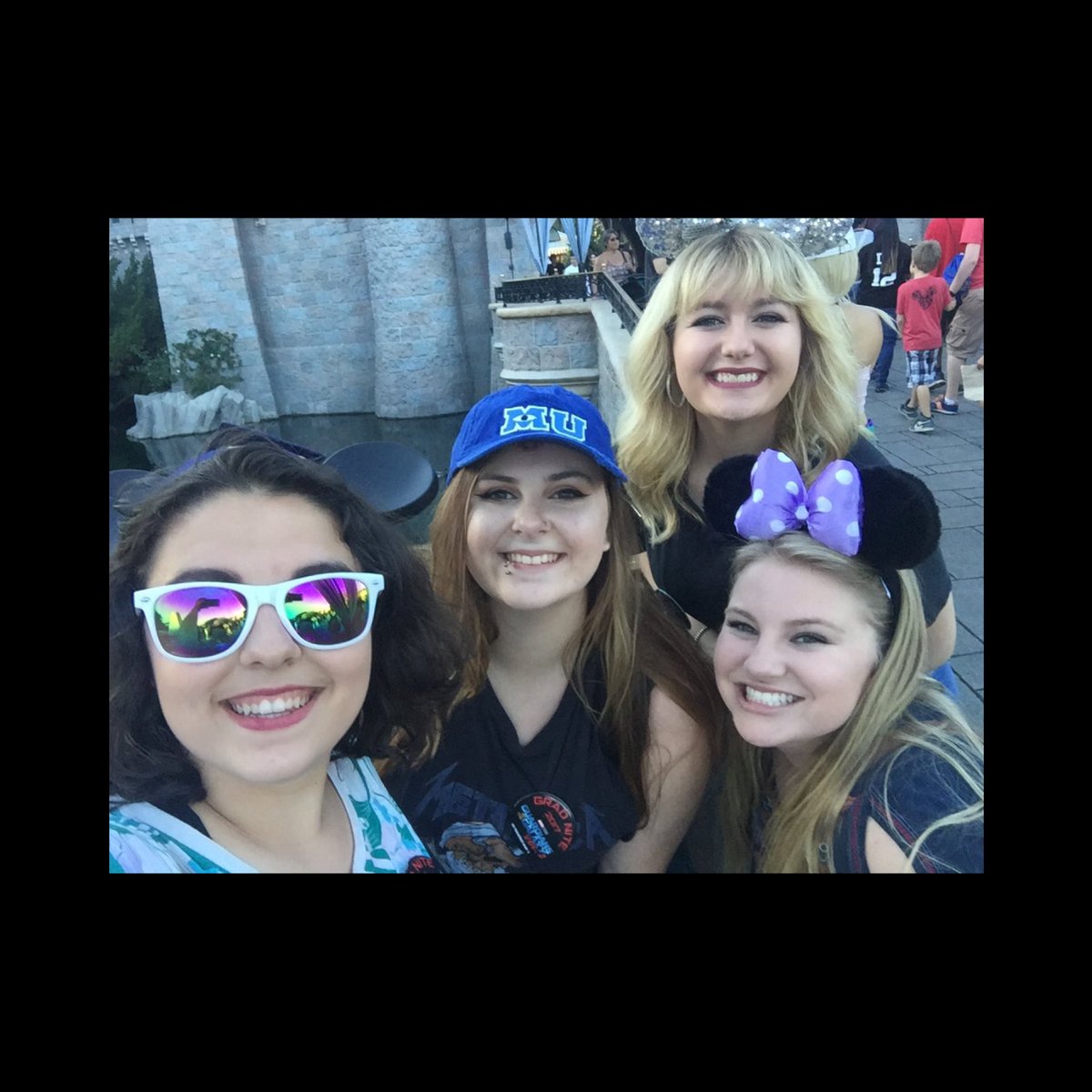 heythereimgaby's tweet photo. #Gradnite2017 I LOVE DISNEYLAND https://t.co/qJf9ToFTim