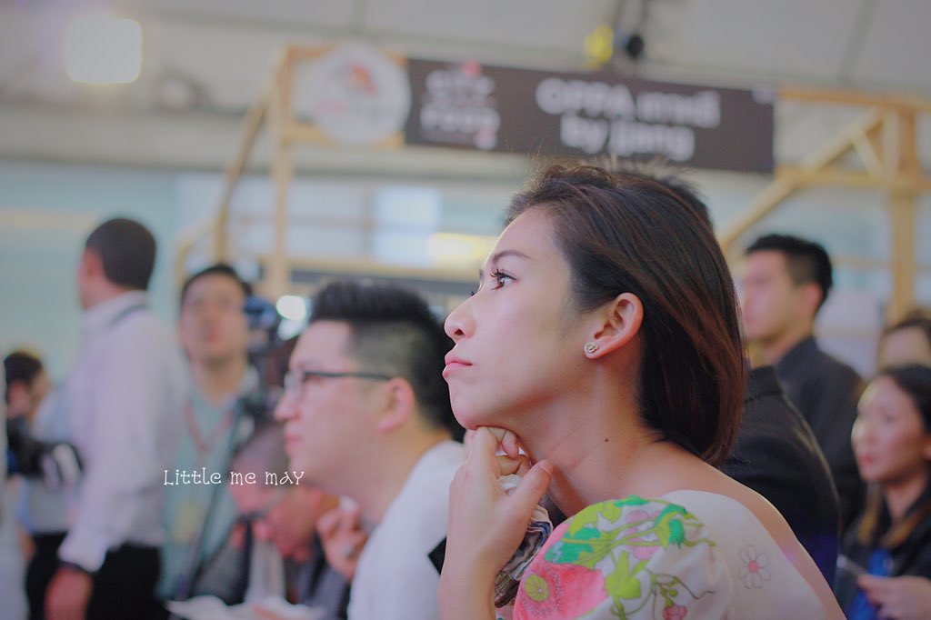 little_me_may's tweet photo. เวลาทำอะไรคุณเค้าไม่ได้เลยค่ะ งื้อออ น่ารัก หน้าเด็ก #pockjasmine #pockpiyathida https://t.co/ZM1yE3bBdS
