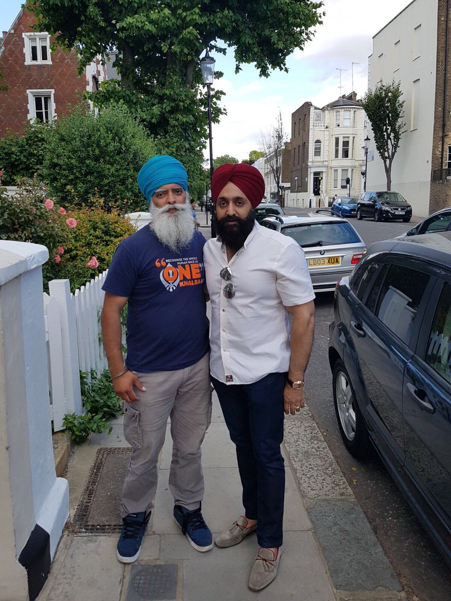 petervirdee's tweet photo. It was a pleasure meeting my brother @RaviSinghKA @Khalsa_Aid.I pray If only I can just do 10% of the amazing work Khalsa Aid does, 🙏🙏 wji https://t.co/nTDQv1DUxW