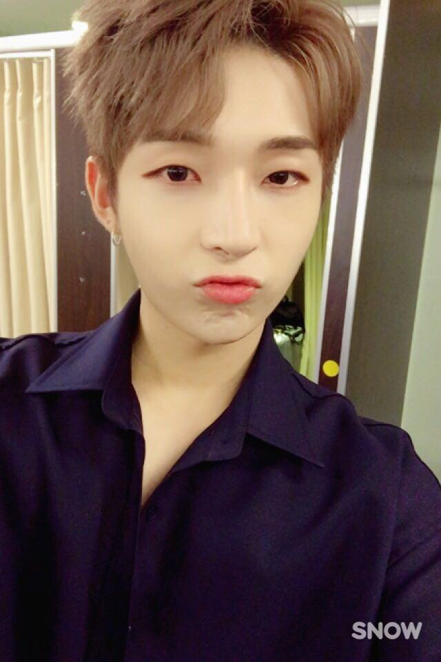 snuper6's tweet photo. 아이메이크업 한 버전 #상호 #스누퍼 #SNUPER https://t.co/py7lKlh0KR