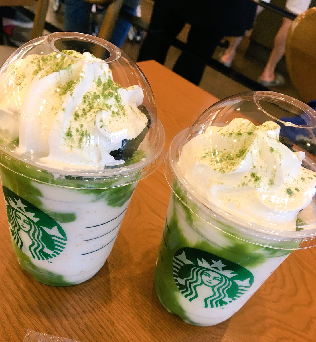 チョコレートケーキトップフラペチーノwith抹茶ショット