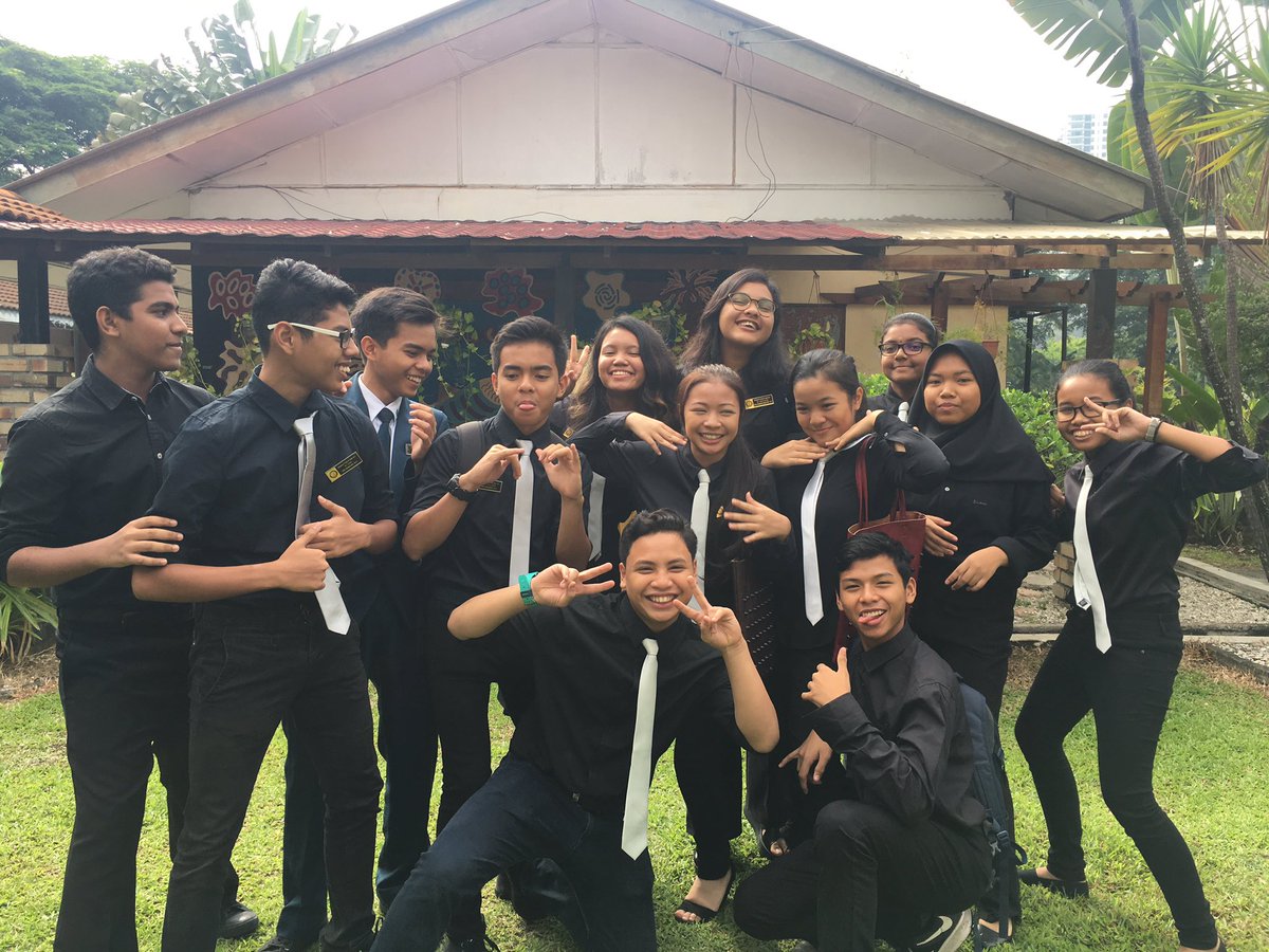 interactss17's tweet image. ICSMKSS17 Bod's attended the Interact Leadership Training Seminar !! ✨Learnt a lot and hope to make the best out of it!💓