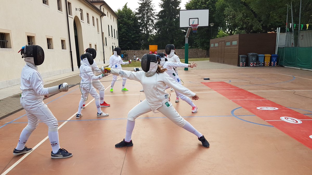 schermacastelfr's tweet photo. #schermacastelfranco #fencing #machebraviatleticheho #fun well done! 🎉🎉🎉🤺💪 festa dello sport a Castelminio di Resana. https://t.co/lGDLvAVaeZ