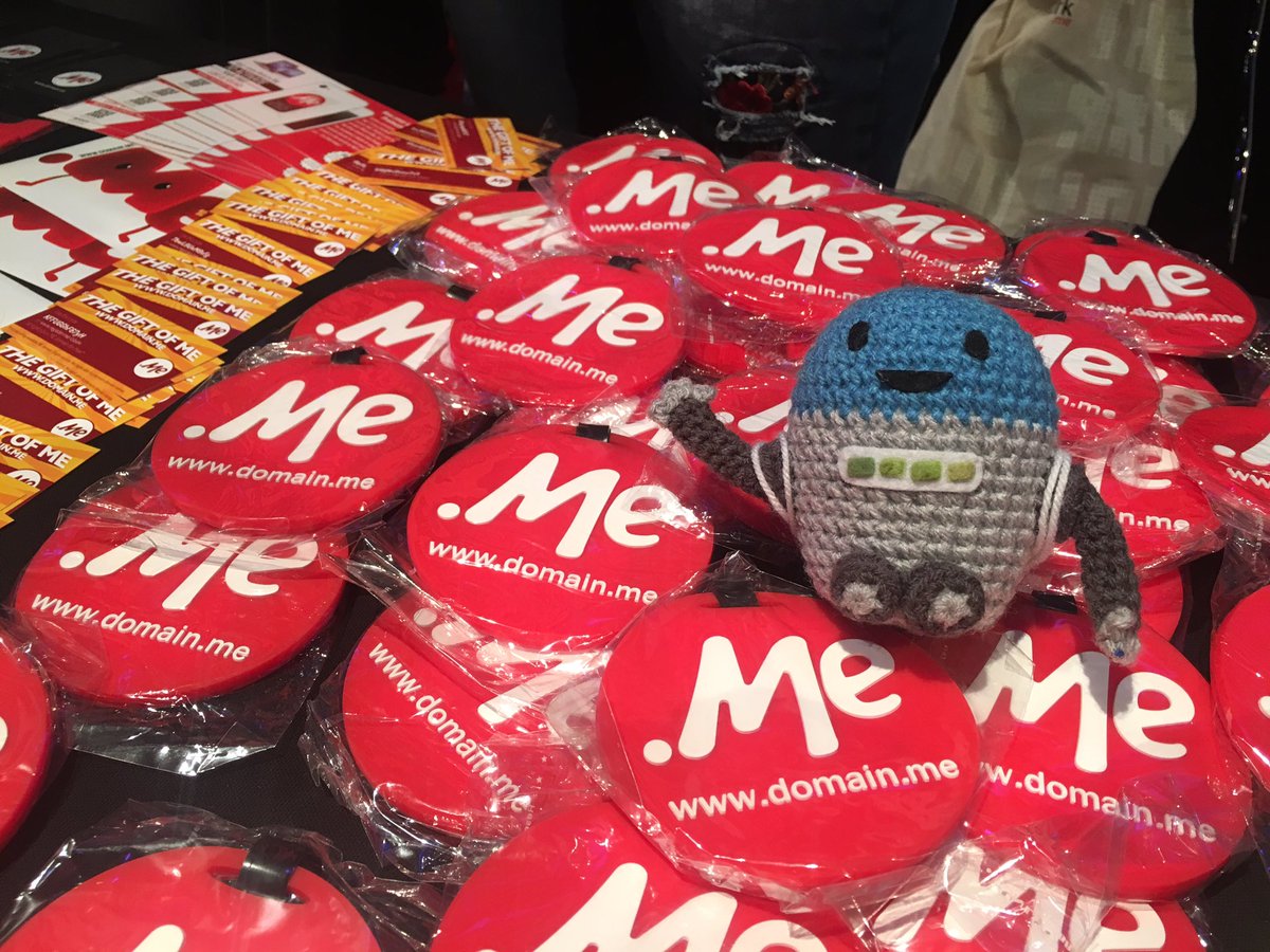 manny's tweet photo. I naišao sam na naše prijatelje :) @domainME #wceu https://t.co/S0JBTOkBwL