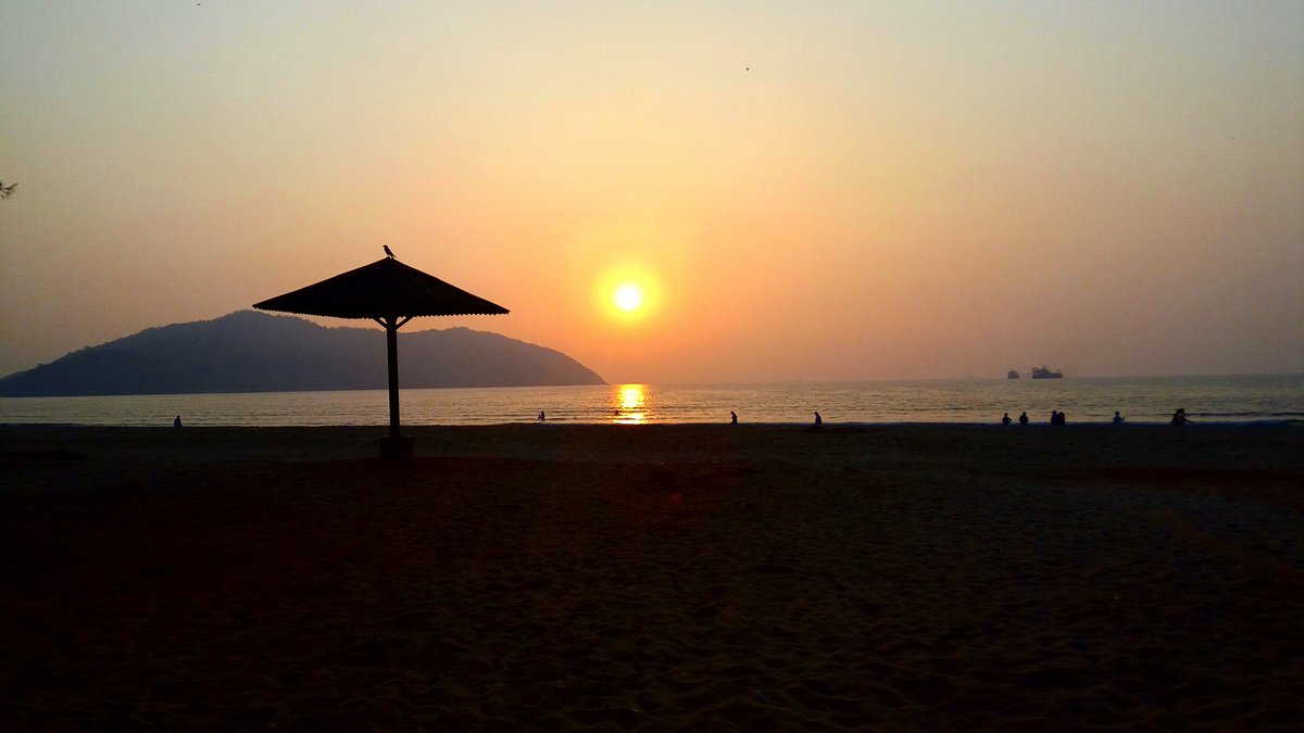 Vishal_VN's tweet photo. @WeAreBangalore Karwar... #incrediblekarnataka https://t.co/Jaqha3QG69