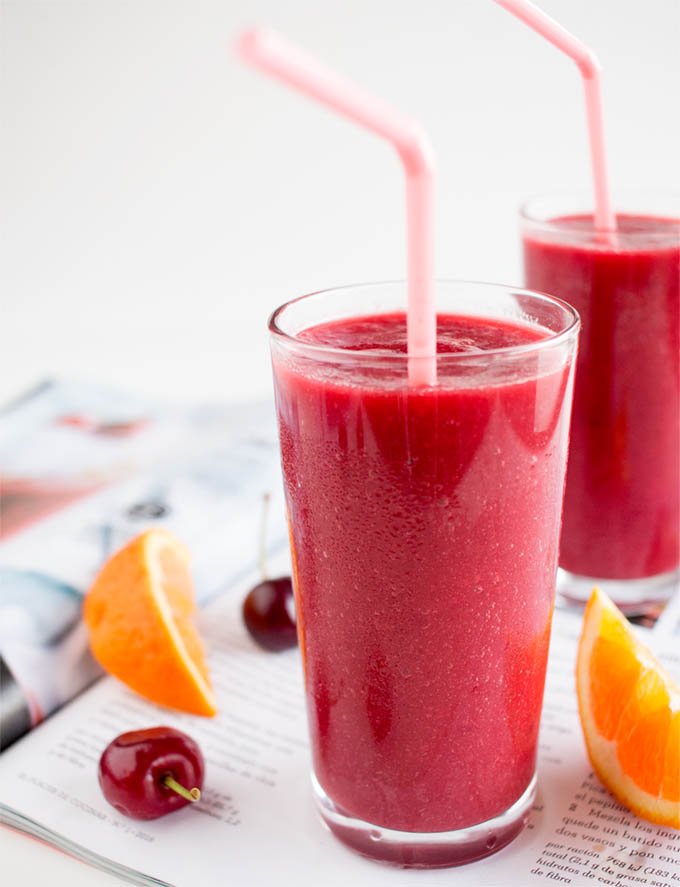 ShootheCook's tweet image. Saturday couldn't start any better! Cherry Smoothie with fabulous colour &amp;amp; flavour bit.ly/2sJ8Cl3 by @ShootheCook #foodie #healthy