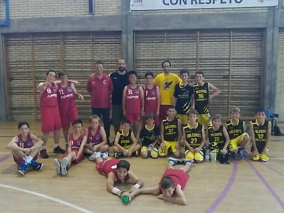 BHalcones's tweet photo. ¡Final del Alevín Masculino Amarillo!

59 - 10 sobre @BASKETAJAMAR 

¡Muchas gracias por venir! https://t.co/8kqKY7Zoos