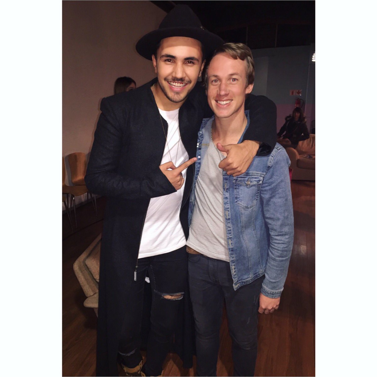 Backstage vibes with Deon Meiring.. Last night's show was LIT 🔥.. Thank you Raslouw Youth Festival!