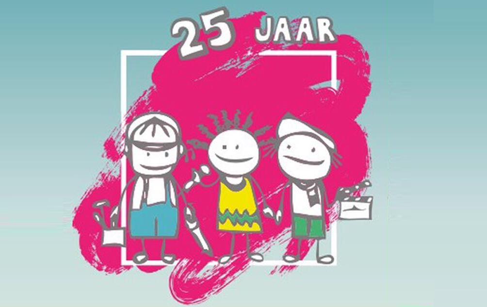 Tussen 12-15 uur @RoefelVeldhoven op Radio Veldhoven, waarbij kinderen in de omroepstudio komen snuffelen en hun eigen programma maken!