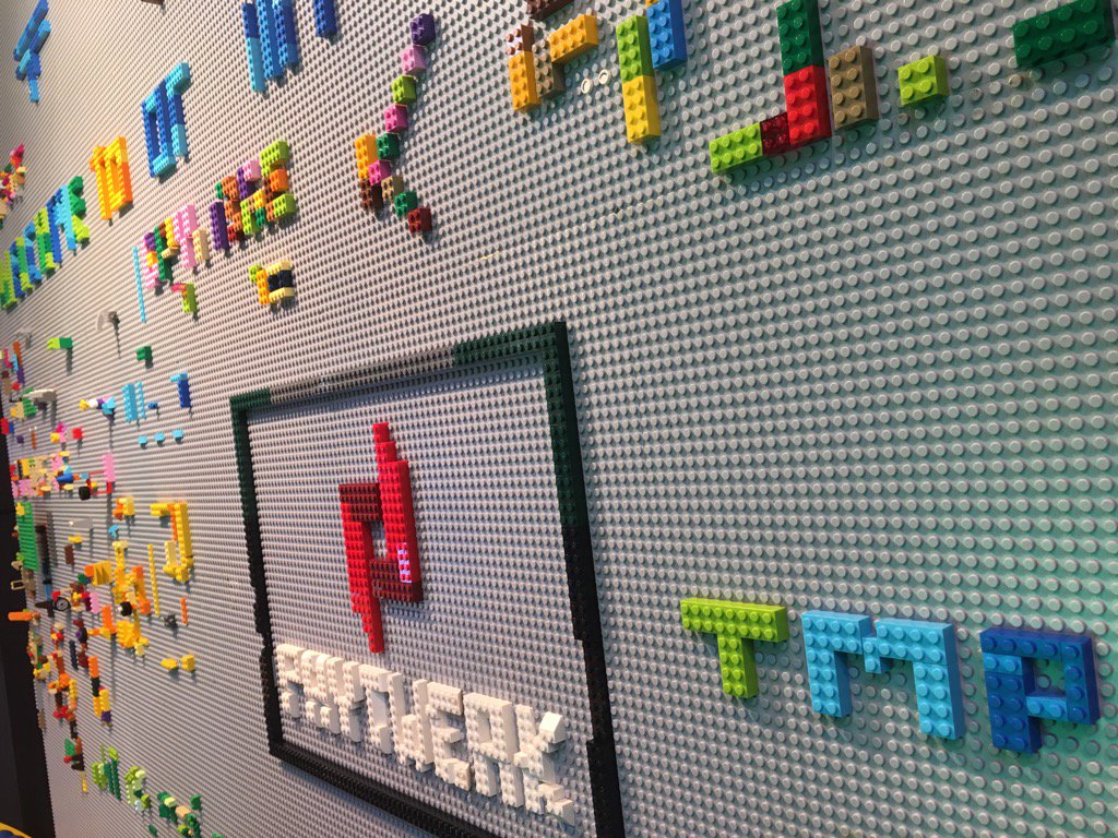 sahbichaieb's tweet image. Lego wall #tellmeplus #IoTForBusiness #VivaTech