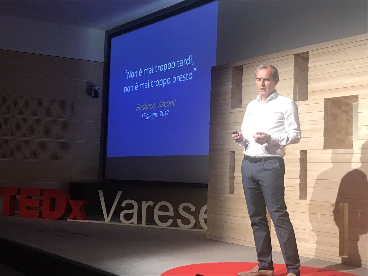 marcogio59's tweet photo. Non è mai troppo tardi, non è mai troppo presto. È la frase scelta da Federico Visconti rettore @UniLIUC il primo speaker di #TEDxVarese https://t.co/G1eLcoOP5p