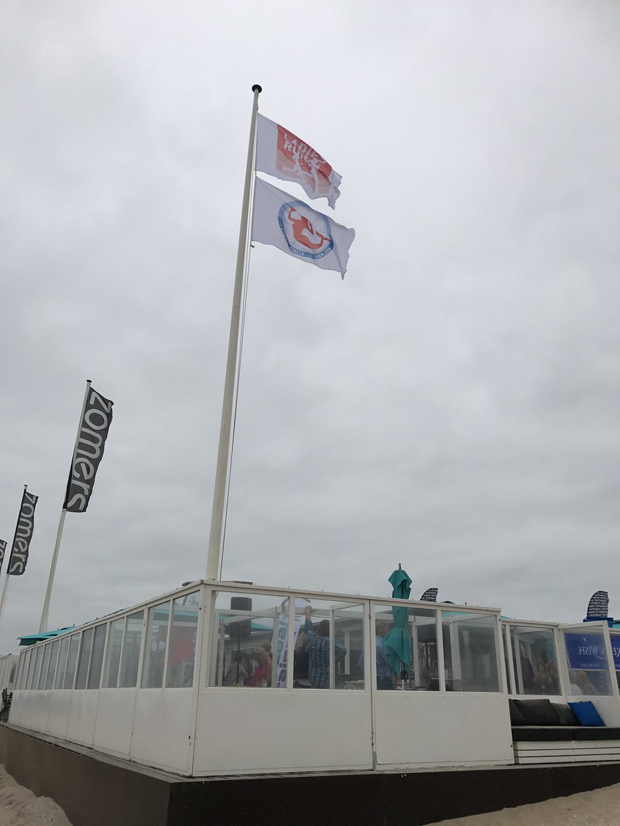 De Ladies Run van LC52 Aan Zee gaat zo van start.