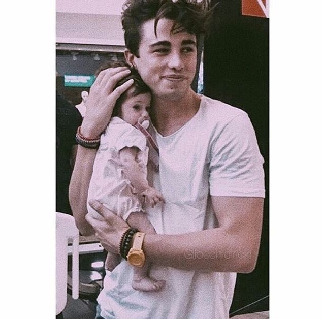 off (@aaronballgdr) on Twitter photo 