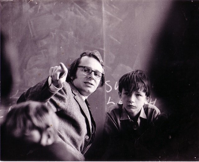  Happy Birthday to one of the greatest British director Ken Loach!    