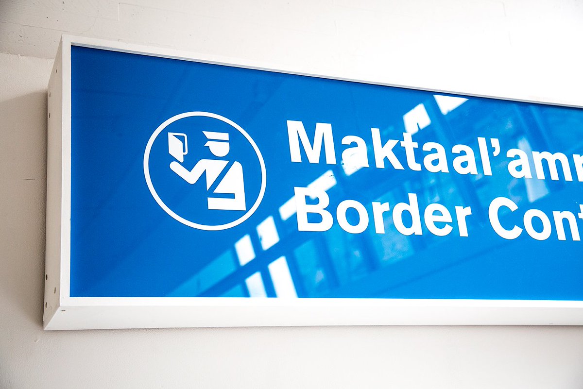 roomtomanoeuvre's tweet image. We graduated!  Now we're ready to take @roomtomanoeuvre to London - see us at @RedGalleryLDN with @CanopyBeerCo  on the 22nd and until 25/6!